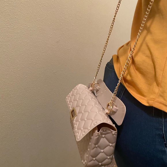 Versona taupe colored chain cross body purse - Picture 2 of 3